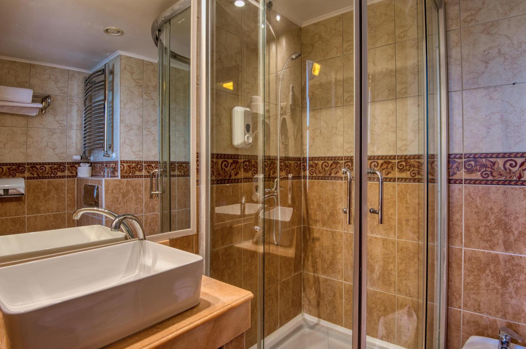 Hotel Bellevue Esztergom Luaran gambar