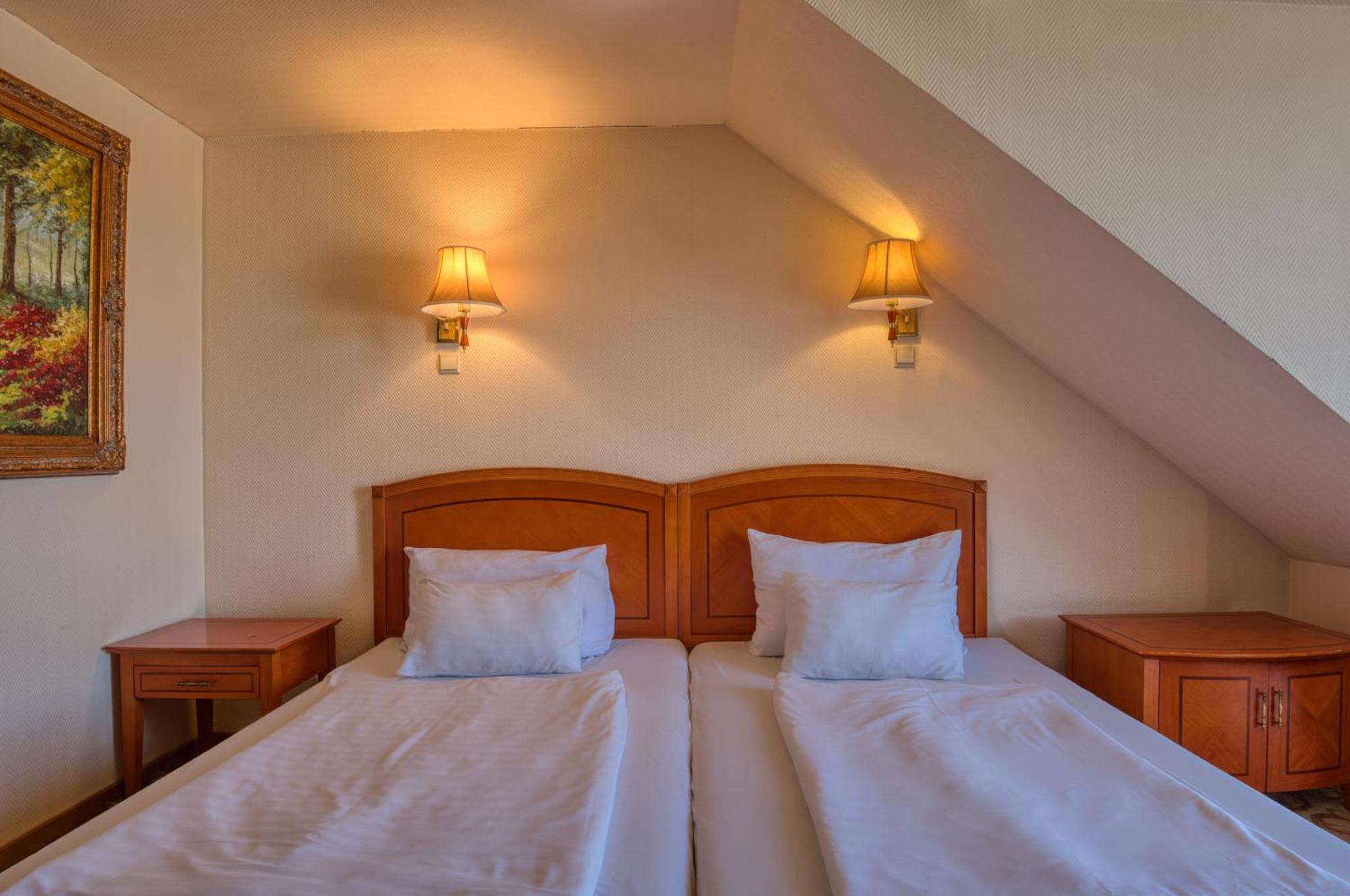 Hotel Bellevue Esztergom Luaran gambar