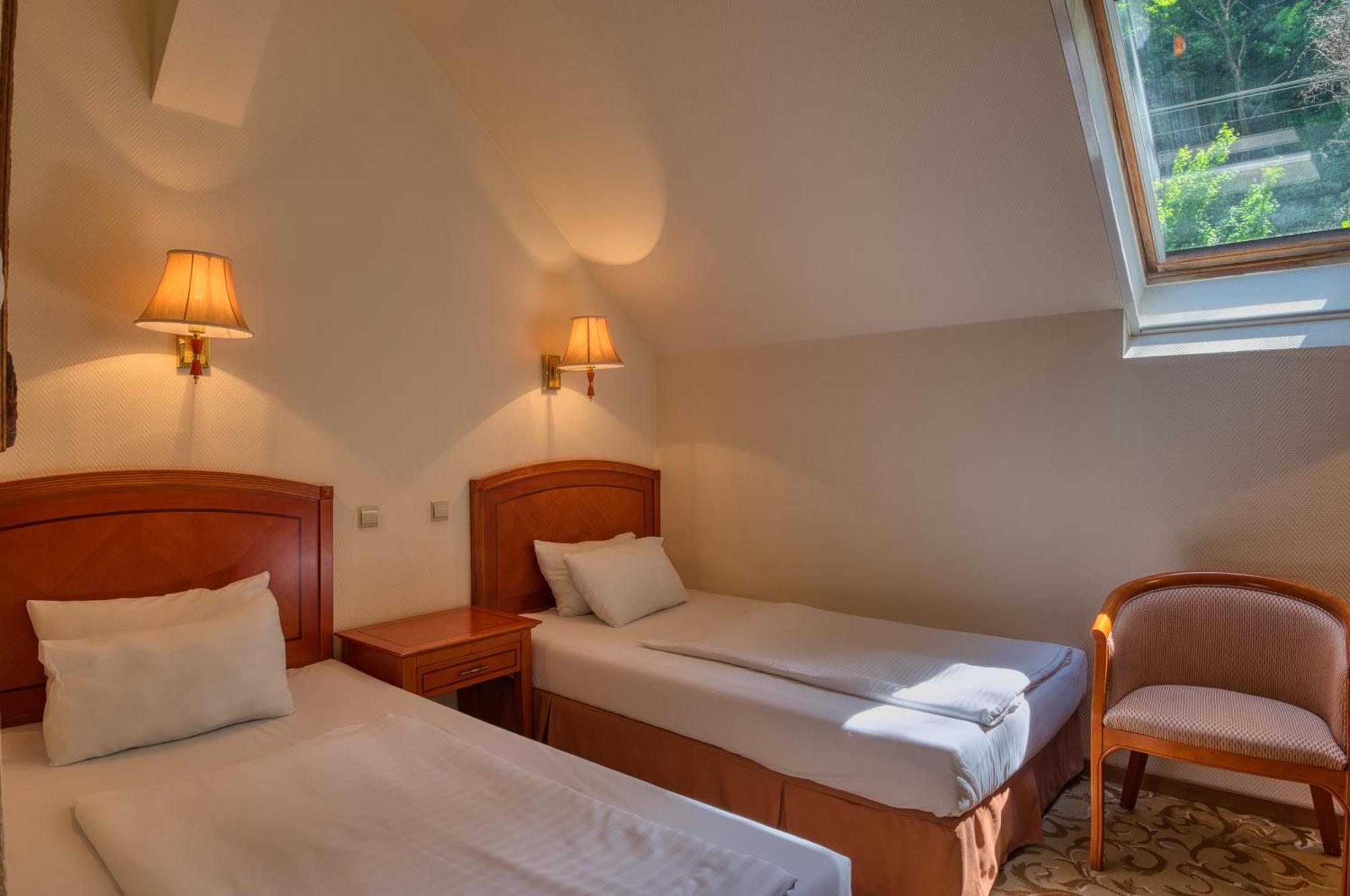 Hotel Bellevue Esztergom Bilik gambar