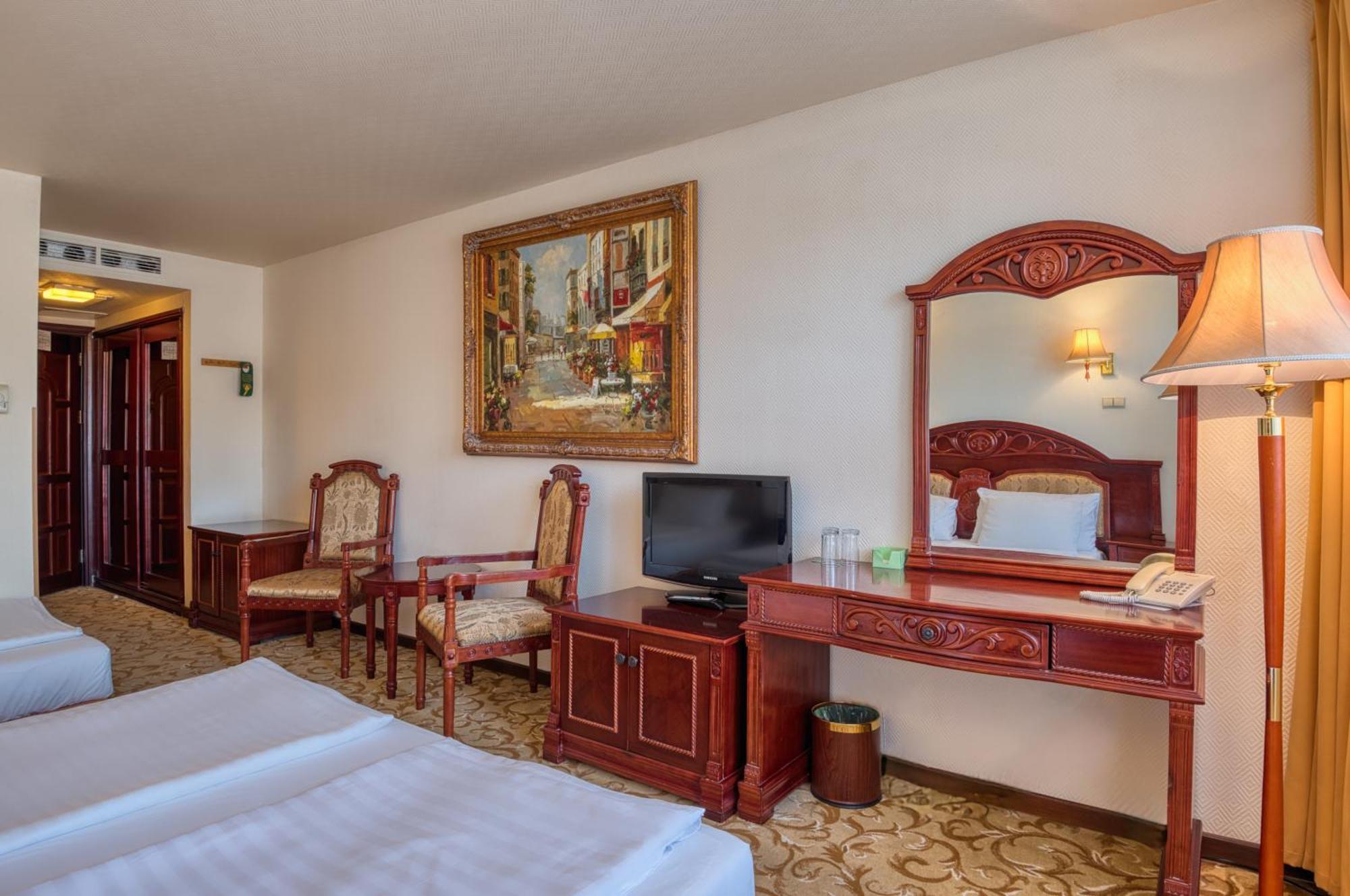 Hotel Bellevue Esztergom Luaran gambar