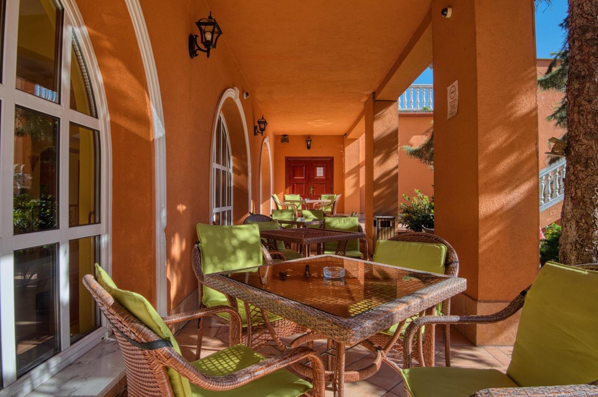Hotel Bellevue Esztergom Luaran gambar