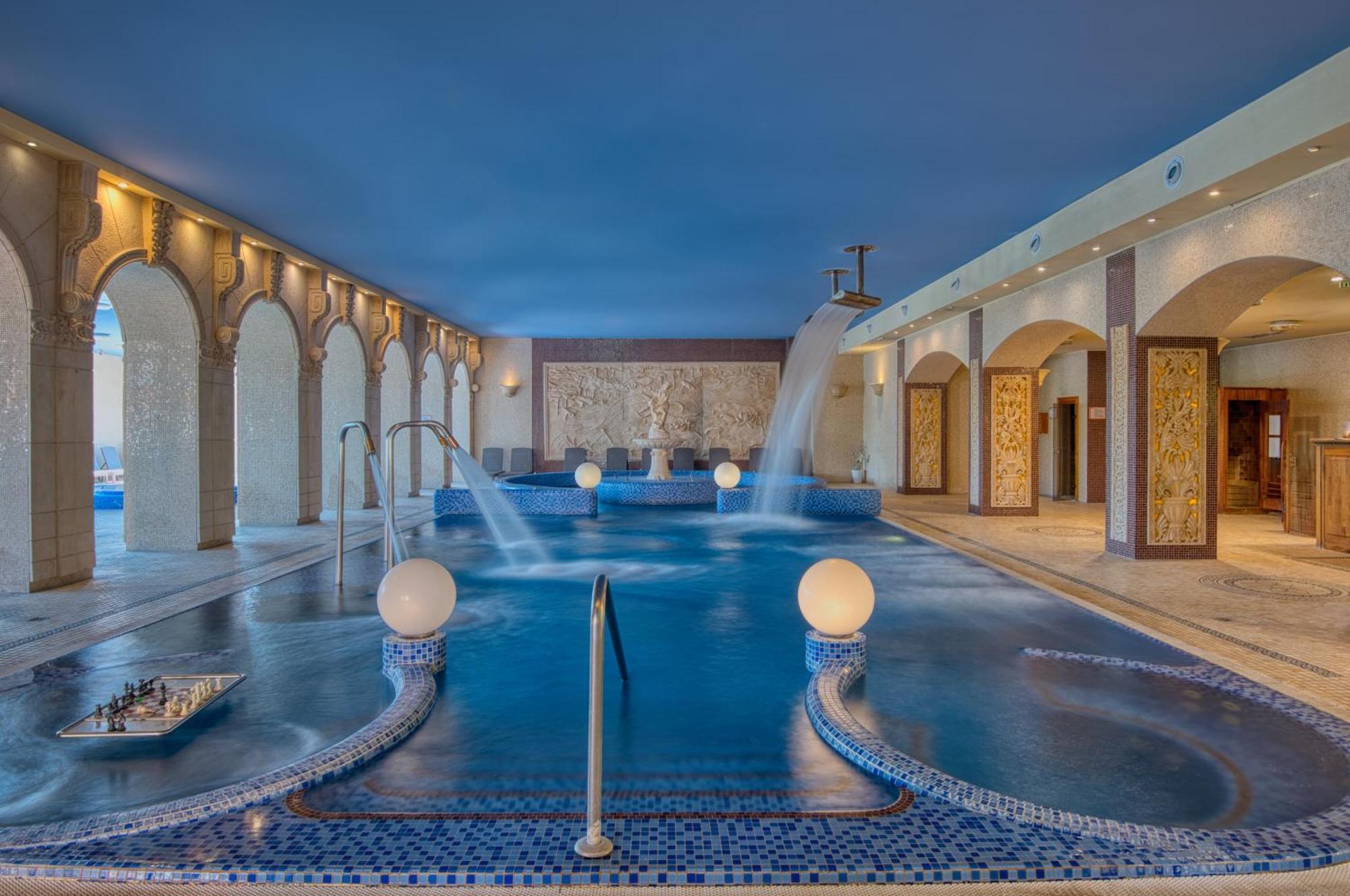 Hotel Bellevue Esztergom Luaran gambar