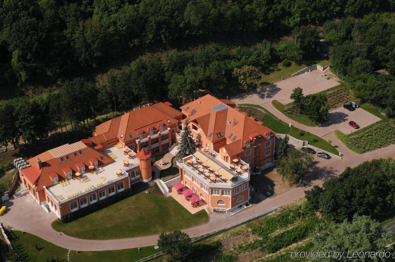 Hotel Bellevue Esztergom Luaran gambar