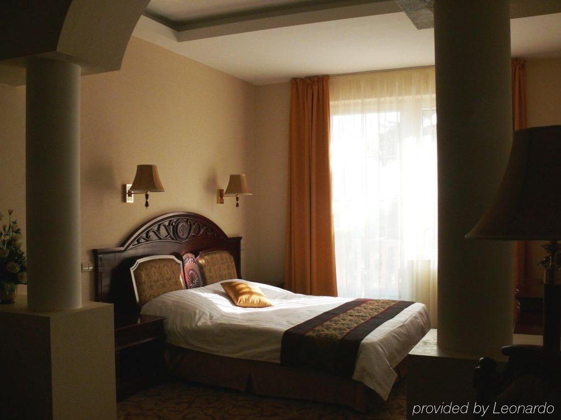 Hotel Bellevue Esztergom Bilik gambar