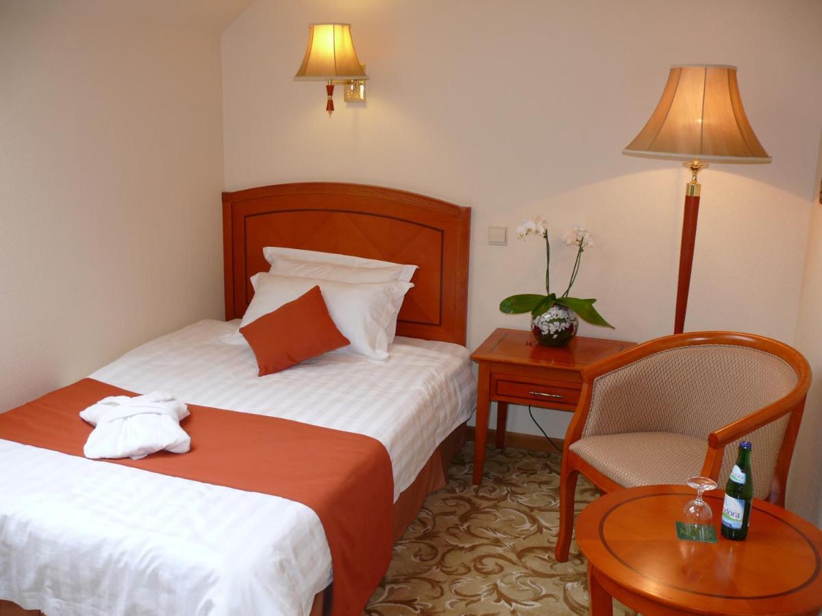 Hotel Bellevue Esztergom Bilik gambar