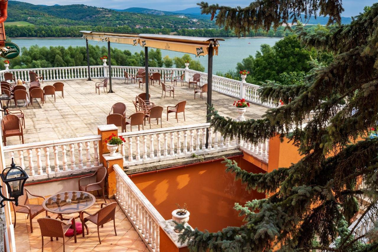 Hotel Bellevue Esztergom Luaran gambar